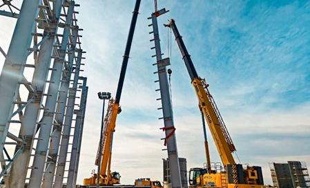 Equipamentos de eleva&ccedil;&atilde;o na ind&uacute;stria da constru&ccedil;&atilde;o: aplica&ccedil;&otilde;es, processos e desempenho no mundo rea